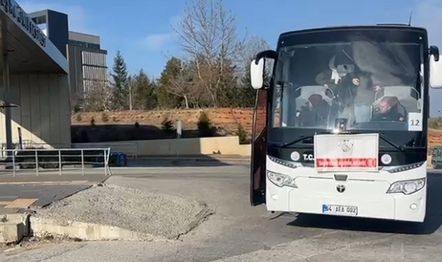 Uşak'ta eylem yapan halk otobüsü hat sahiplerini vatandaşları mağdur etti