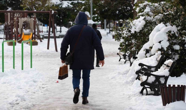 Uzmanından buzda kaza yaşamamak için öneriler