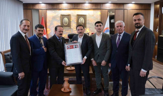 Vali Çiçek, Kültür ve turizm Müdürü Dursun'u kabul etti