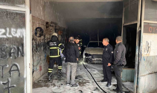 Yemeğe giden ustanın açık unuttuğu elektrikli soba yangına sebep oldu