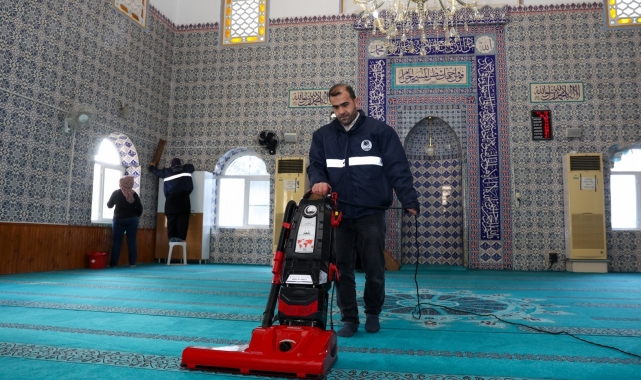 Yunusemre'de ibadethaneler Ramazan'a hazır