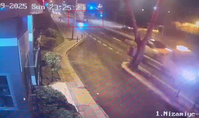 Zeytinburnu'nda feci kaza kamerada: Anne ve kızına çarpıp kaçtı