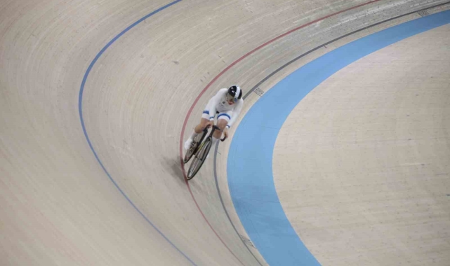 2025 UCI Pist Bisikleti Uluslar Kupası'nda 2. gün yarışları başladı