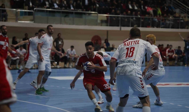 A Milli Hentbol Takımı, İsviçre'ye mağlup