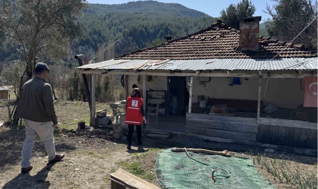 Acıpayam'ın kırsal mahallerinde yaşayan ihtiyaç sahipleri sevindirildi