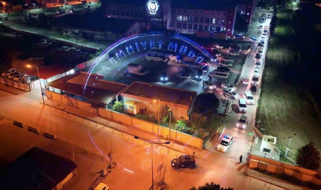 Adana'da 'Saygılılar' silahlı suç örgütü operasyonu: 11 tutuklama