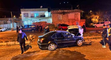 Adıyaman'da iki otomobil çarpıştı: 7 yaralı