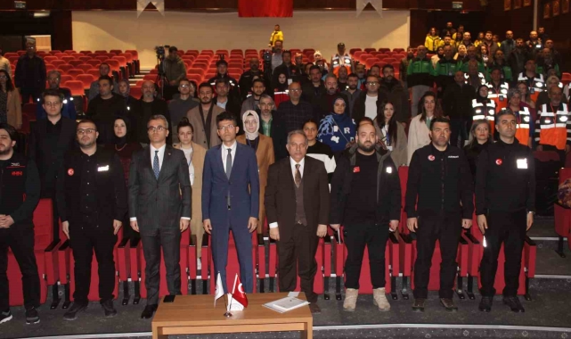 AFAD İl Müdürü Genç: "Afete tek yumruk olarak cevap vermemiz gerekir"