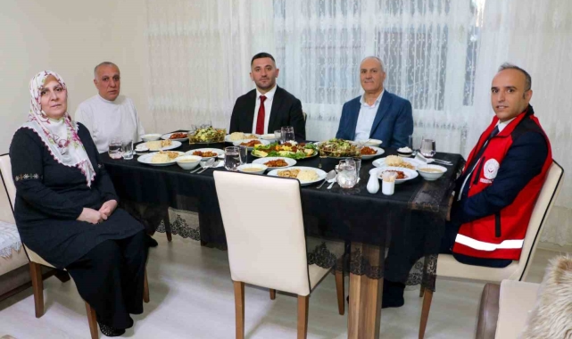 Aile ve Sosyal Hizmetler Bakanlığı personeli şehit aileleri ile iftarda buluştu
