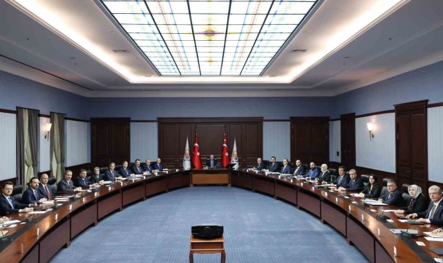 AK Parti Merkez Yürütme Kurulu , Cumhurbaşkanı ve AK Parti Genel Başkanı Recep Tayyip Erdoğan başkanlığında Parti Genel Merkezi'nde toplandı.