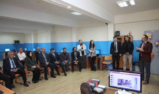Akyurt TOKİ Ortaokulu'nda bilgisayar laboratuvarı kuruldu
