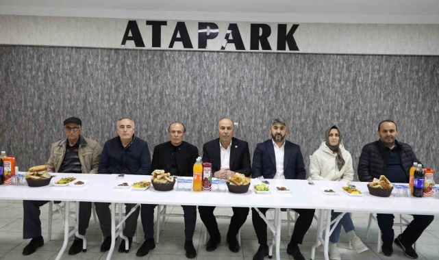 Alaca Belediye Başkanı Arslan belediye personeli ile iftarda buluştu