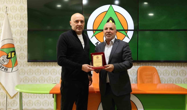 Alanyaspor'da Sami Uğurlu dönemi sona erdi