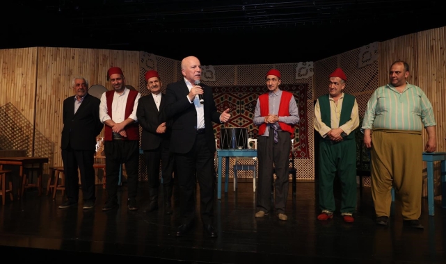 Alkışlar, Erzurum Şehir Tiyatrosu'na