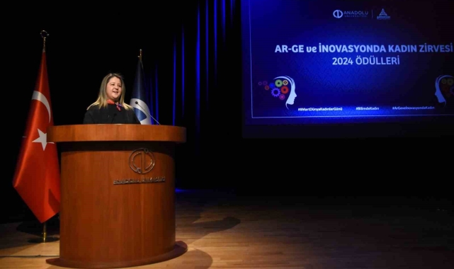 Anadolu Üniversitesi 2024 Yılı AR-GE ve İnovasyonda Kadın Zirvesi Ödülleri sahiplerini buldu