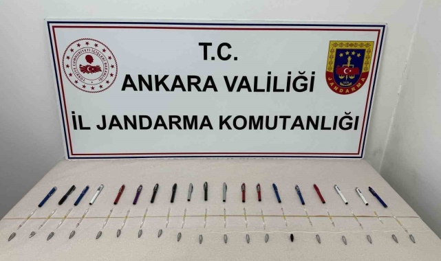 Ankara'da 6 milyon lira değere sahip 19 tüp yılan zehri ele geçirildi
