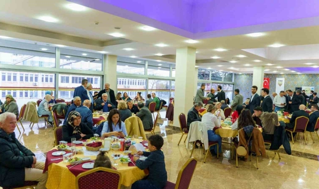 Ankara'daki Manisalılar iftarda bir araya geldi