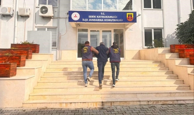 Antalya'da 212 aranan şahıs yakalandı