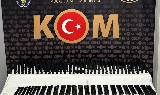 Antalya'da silah ve mühimmat kaçakçılığı operasyonunda 2 şüpheli tutuklandı