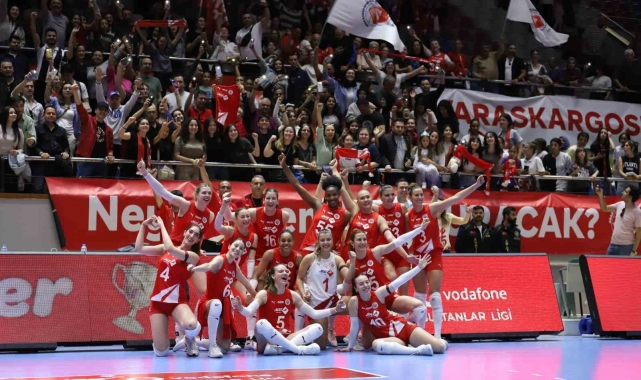 Aras Kargo Kadın Voleybol Takımı, ligdeki yerini sağlamlaştırdı