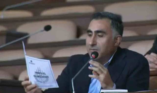 Arnavutköy Belediyesi'ne tahsis edilen pazar alanı, CHP'li Meclis Üyelerinin oylarıyla iptal edildi