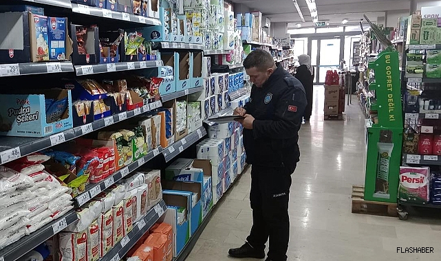 Ayancık'ta zincir marketlere denetim!