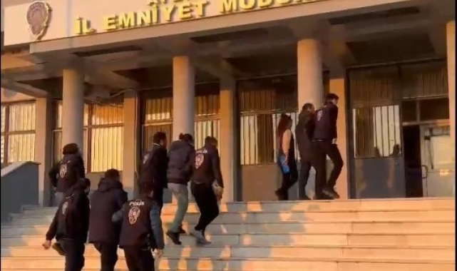 Aydın Siber'den bir günde iki ayrı operasyon: 5 gözaltı