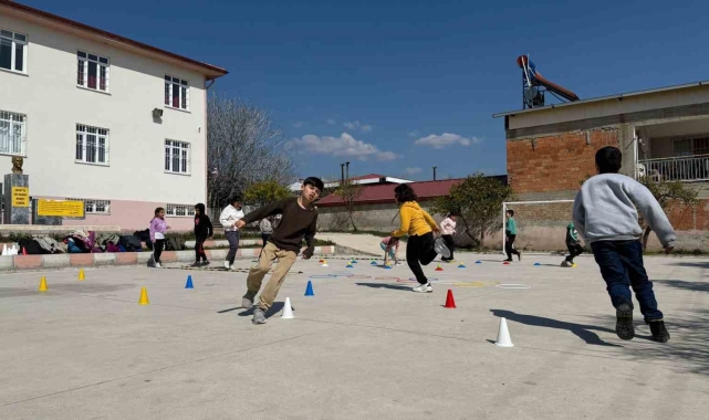 Aydın'da minikler, sporun farklı dallarıyla tanışıyor