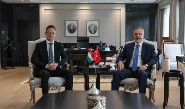 Bakan Fidan, Macaristan Dışişleri ve Dış Ticaret Bakanı Peter Szijjarto ile görüştü