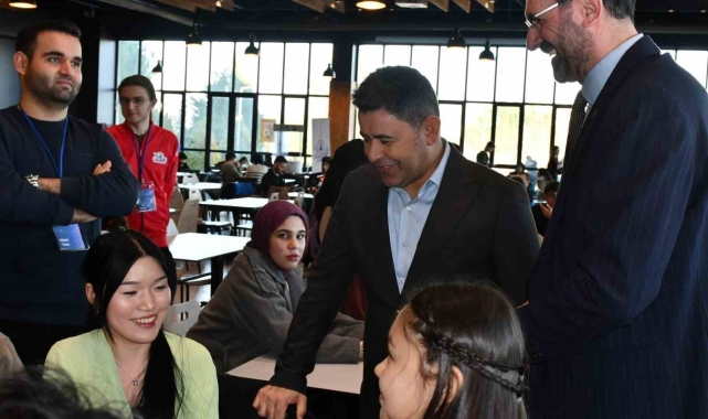 Bakan Yardımcısı SAÜ'de gençlerle buluştu