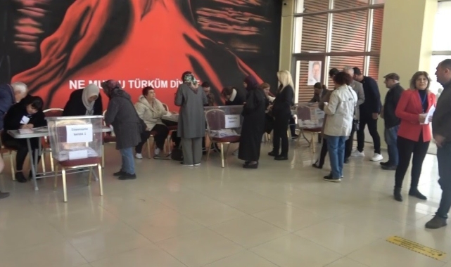 Balıkesir CHP sandık başında