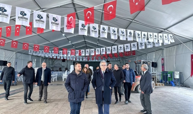 Bandırma Belediyesi iftar çadırı kurdu
