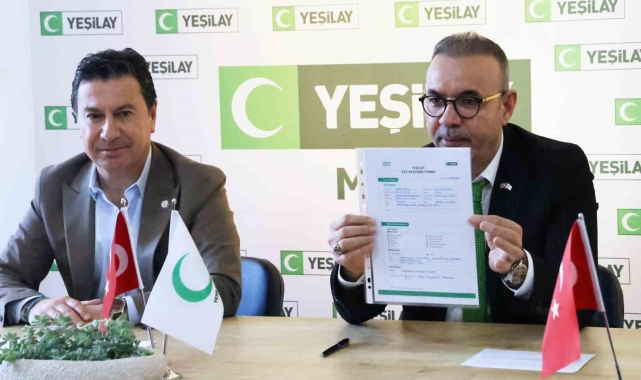 Başkan Aras sigarayı bırakma gününde sigarayı bıraktı