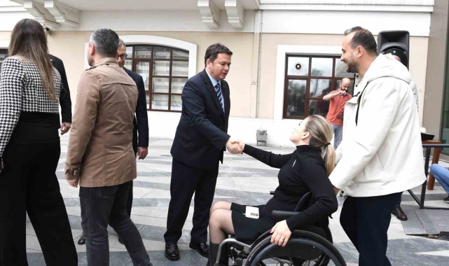 Başkan Aydın, Osmangazi ailesiyle bayramlaştı