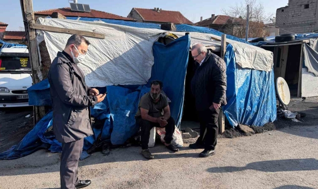 Başkan Büyükkılıç, barakada yaşayan Dudu teyze ve oğluna sahip çıktı