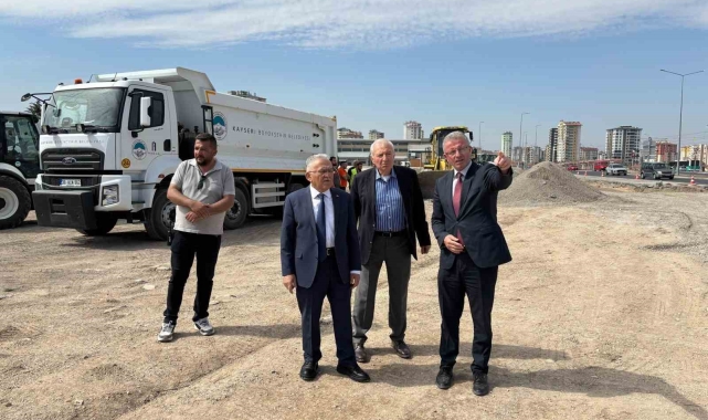 Başkan Büyükkılıç, Kertmeler Kavşağı'nda trafiği rahatlatacak çalışmaları inceledi