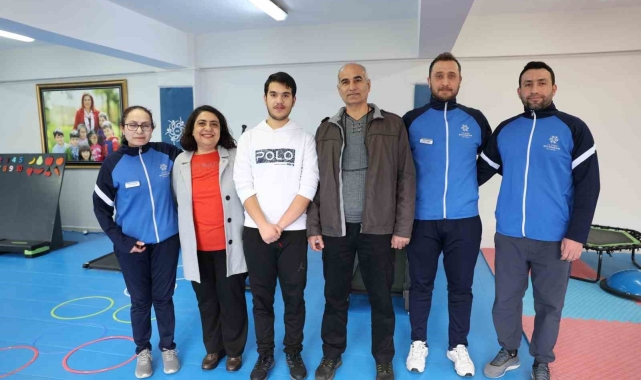 Başkan Çerçioğlu'nun otizmli öğrencilere destekleri devam ediyor