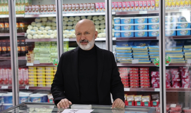 Başkan Çolakbayrakdar, "Her türlü ihtiyaca yanıt veren dost market, yılın 12 ayı hemşehrilerimizin yanında"