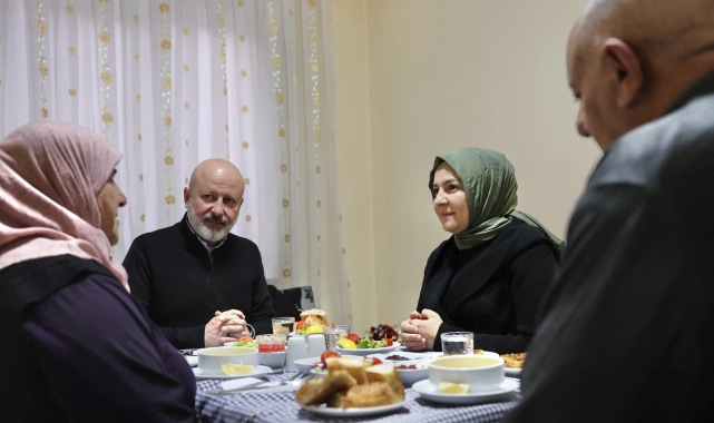 Başkan Çolakbayrakdar, Kocasinan'ın çınarlarıyla gönül sofrasında bir araya geldi