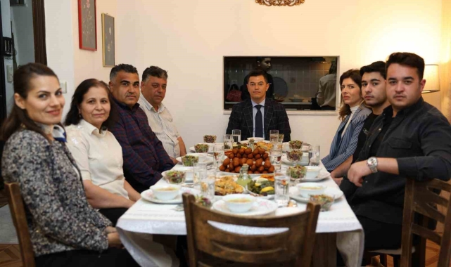Başkan Ünlü, iftar yemeği davetini kırmadı