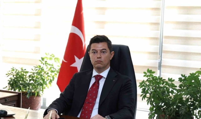 Başkan Ünlü: "Türk milletinin adı tarihe altın harflerle yazılmıştır"