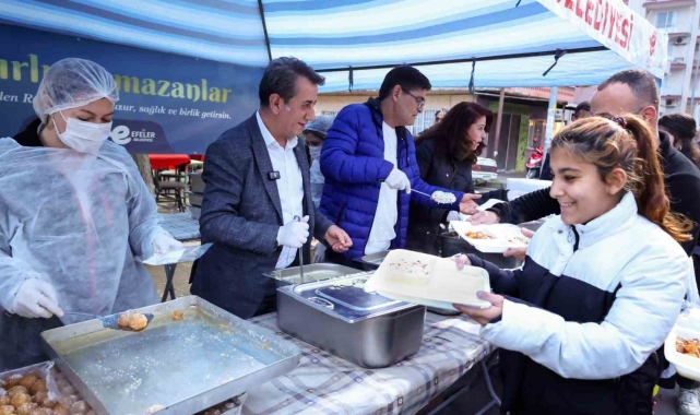 Başkan Yetişkin iftar sofrasında vatandaşlarla buluştu