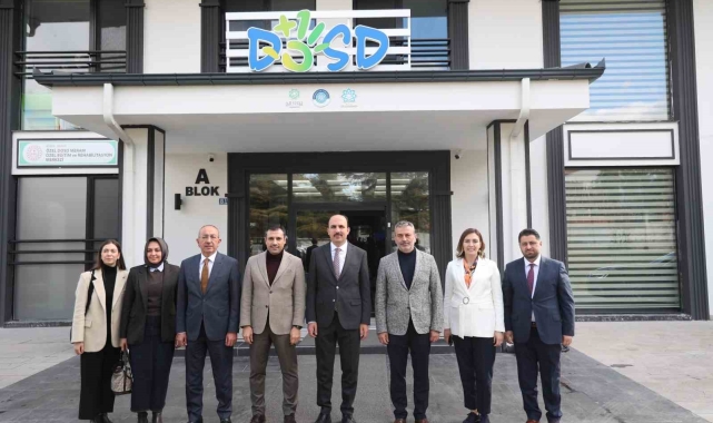 Başkanlar DOSD Meram'da down sendromlu çocuklarla buluştu