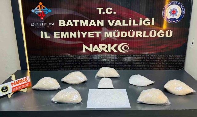 Batman'da 4 kilo metamfetamin ile yakalanan 2'si kadın 3 kişi tutuklandı