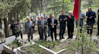 Bayram arifesinde şehitler unutulmadı