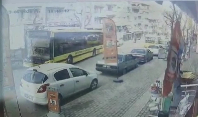 Belediye otobüsü 4 araca böyle çarptı