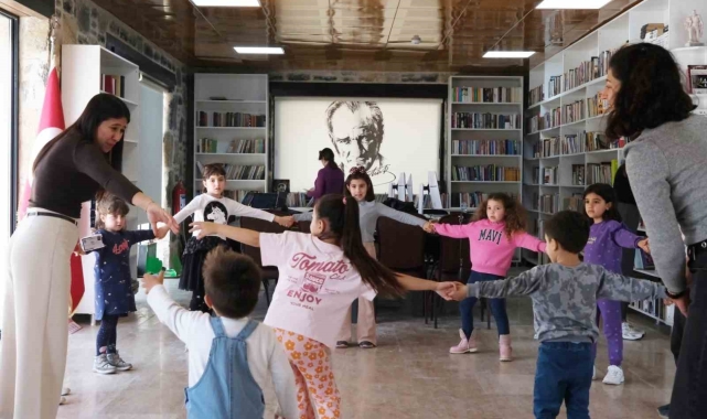 Belediyenin çocuk atölyelerinde eğlenceli etkinlikler