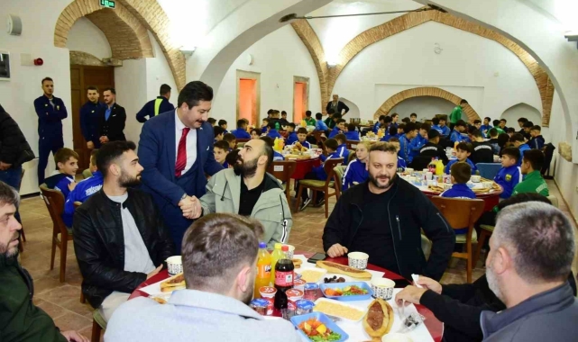Belediyespor ailesi iftarda buluştu
