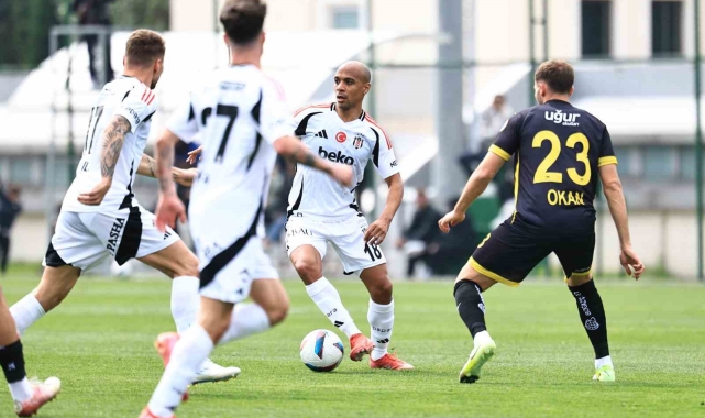 Beşiktaş, hazırlık maçında İstanbulspor'a mağlup oldu
