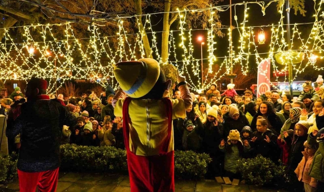 Bilecik'te iftar yemeğine binlerce kişi katıldı